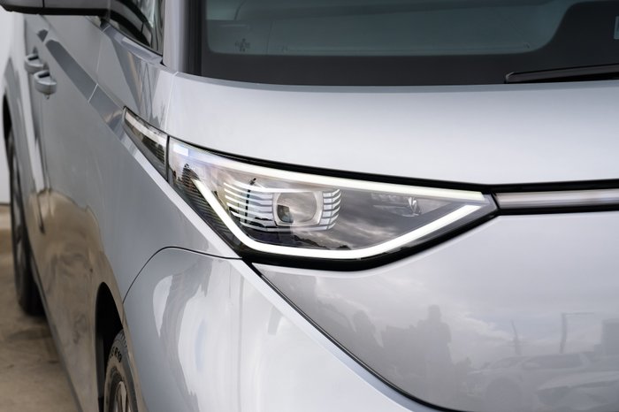 2025 Volkswagen ID. Buzz Pro BEV560