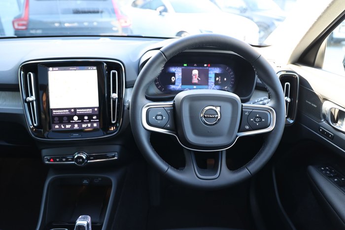 2026 Volvo XC40 Ultra B4 Dark