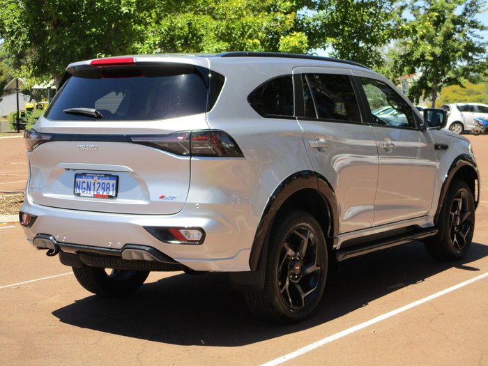 2025 Isuzu MU-X X-TERRAIN MY25.5 Silver