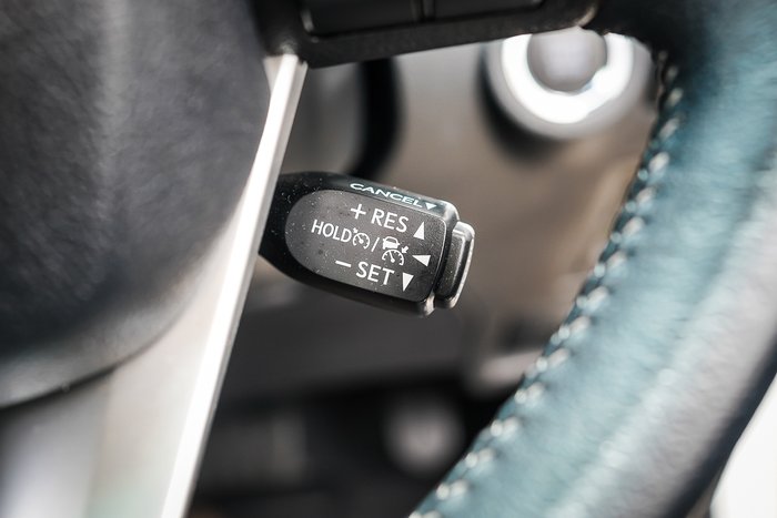 2024 Toyota HILUX SR5