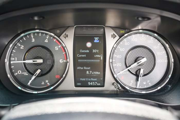 2024 Toyota HILUX SR5