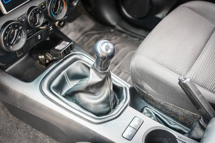 2017 Toyota HILUX SR