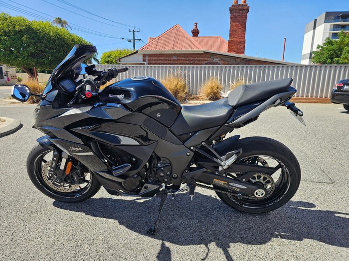2020 Kawasaki Ninja 1000 SX Black