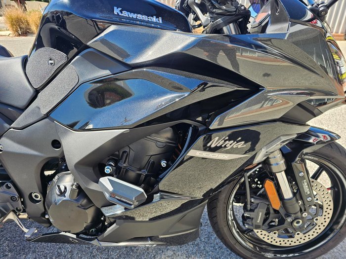 2020 Kawasaki Ninja 1000 SX Black