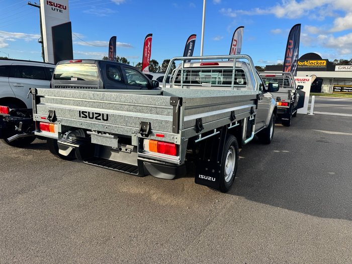 2026 ISUZU D-MAX SX