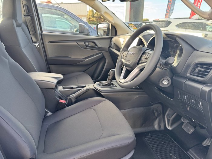 2026 ISUZU D-MAX SX