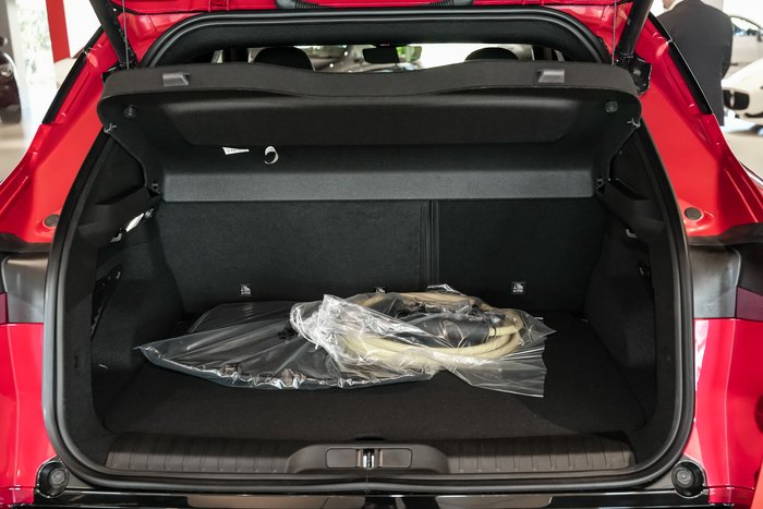 2025 Alfa Romeo Junior Ibrida