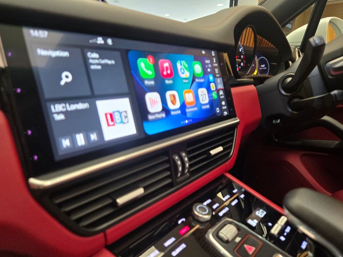 2019 PORSCHE CAYENNE