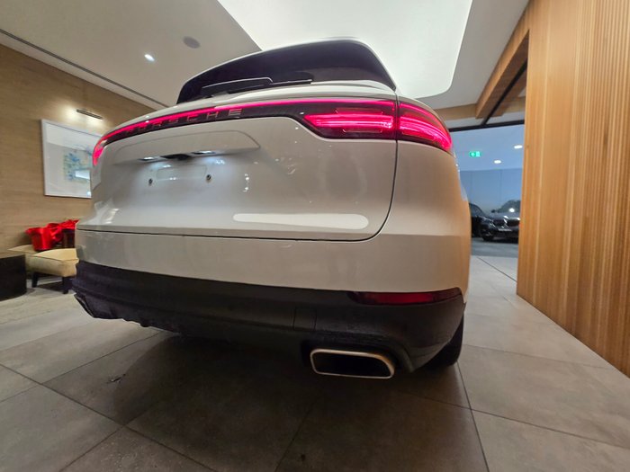 2019 PORSCHE CAYENNE