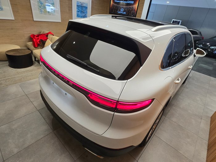 2019 PORSCHE CAYENNE