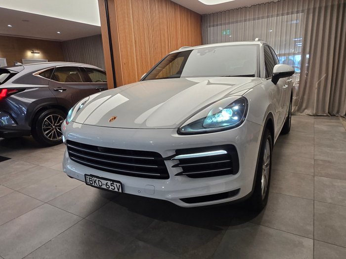 2019 PORSCHE CAYENNE