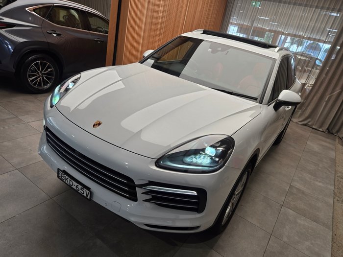 2019 PORSCHE CAYENNE