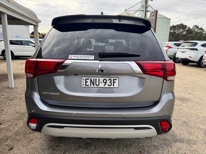 2021 MITSUBISHI Outlander LS