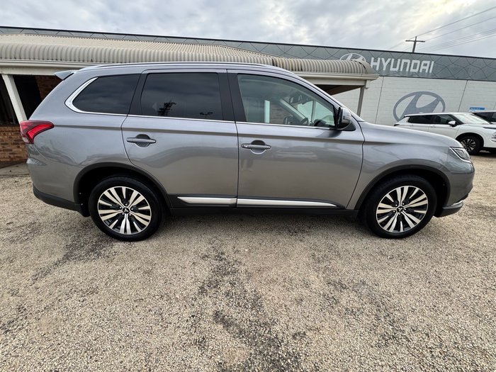 2021 MITSUBISHI Outlander LS
