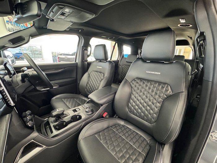 2025 Ford Everest Platinum