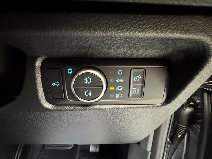 2025 Ford Everest Platinum