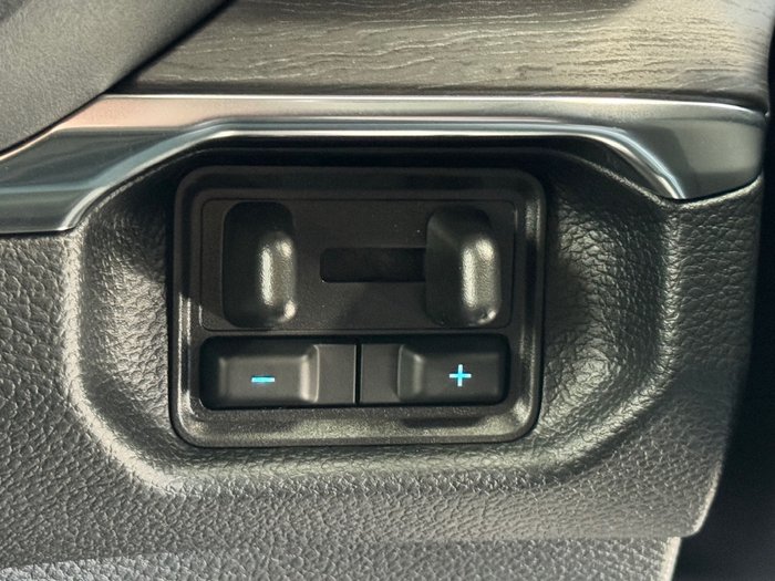 2025 Ford Everest Platinum