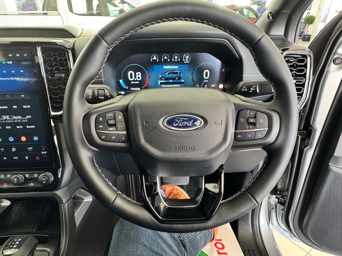 2025 Ford Everest Platinum