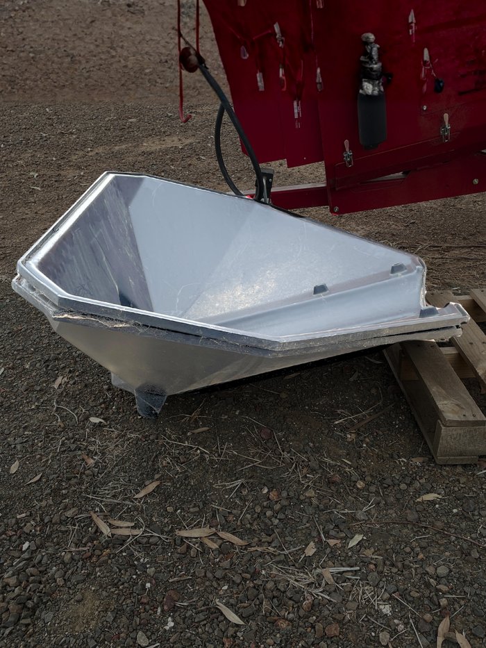 Digga 6" Grain Hopper | 10" Grain Hopper