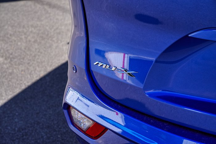 2026 Isuzu MU-X LS-T