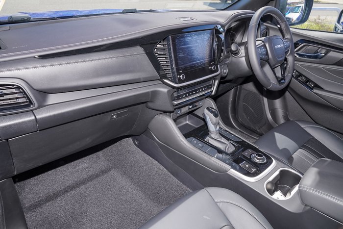 2026 Isuzu MU-X LS-T