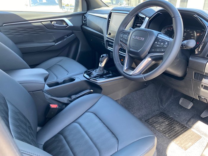 2025 ISUZU D-MAX LS-U+