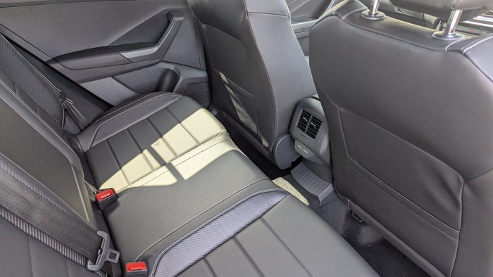 2025 VOLKSWAGEN T-ROC R-LINE