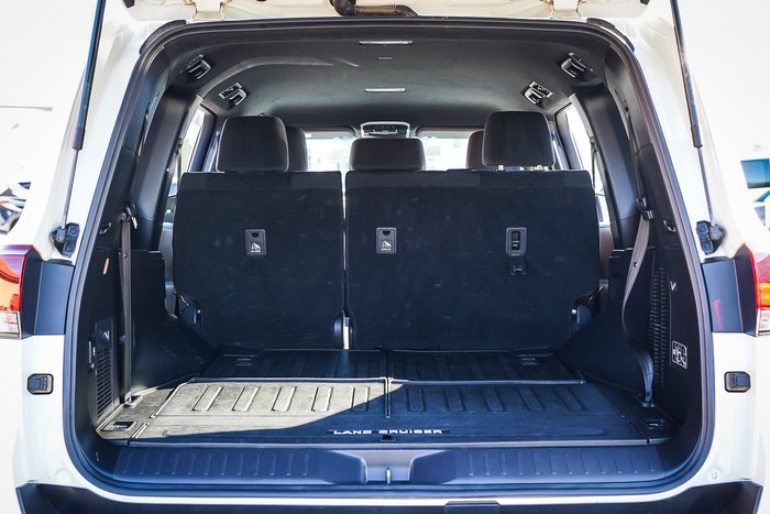 2021 Toyota LANDCRUISER GXL
