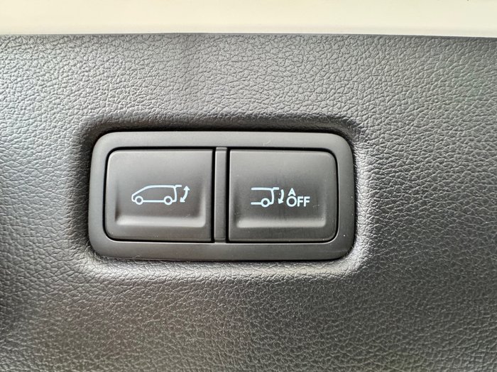 2022 Hyundai STARIA Elite