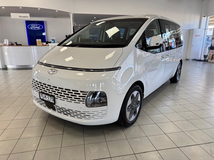 2022 Hyundai STARIA Elite