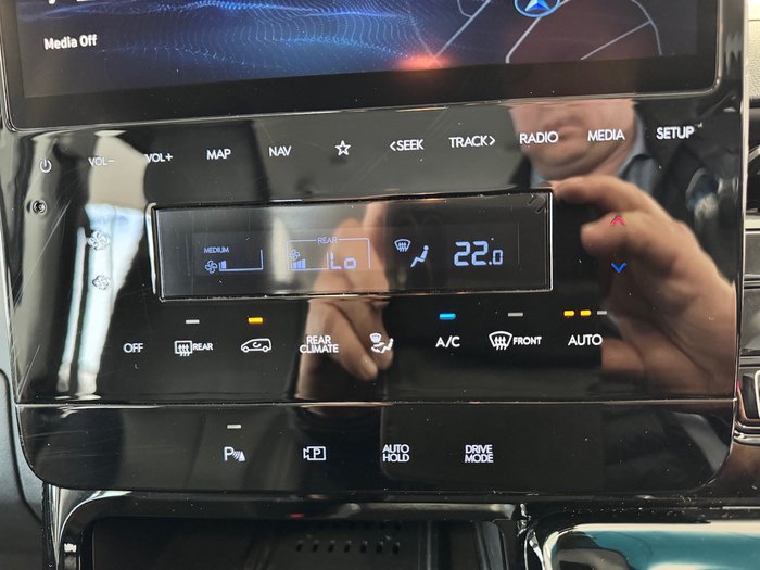 2022 Hyundai STARIA Elite