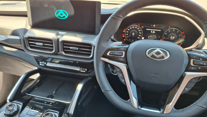 2025 LDV D90 Executive SV9A MY25 NATURAL WHITE