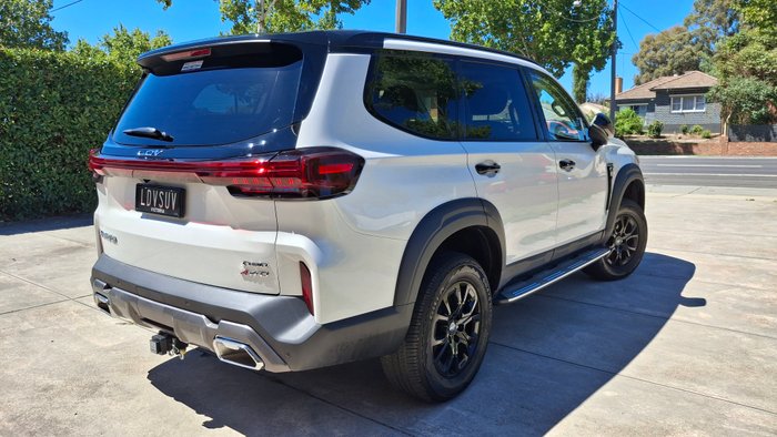 2025 LDV D90 Executive SV9A MY25 NATURAL WHITE