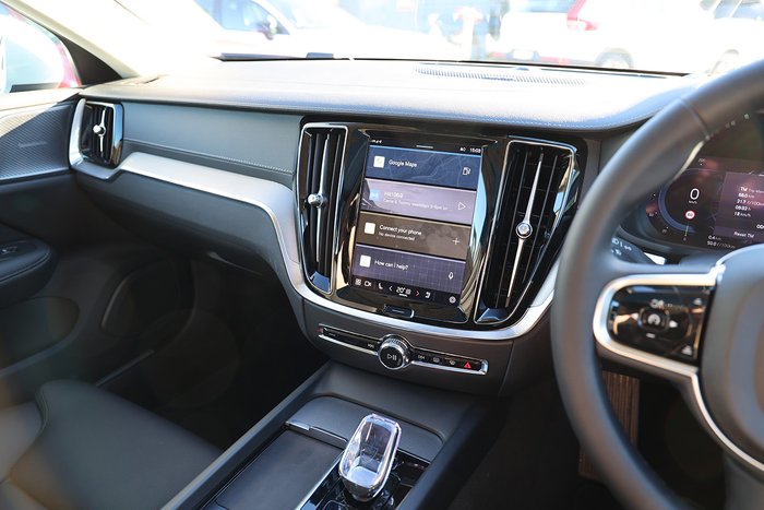 2024 Volvo V60 Cross Country Ultra B5 Bright
