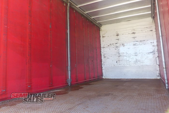 2011 Nixon Curtainsider Pig Trailer