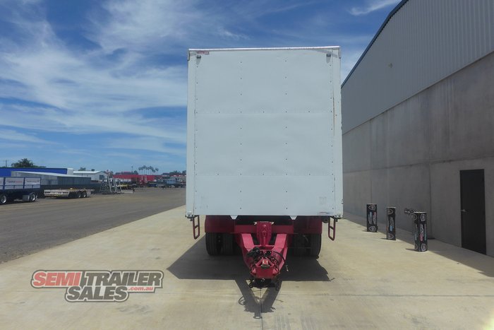2011 Nixon Curtainsider Pig Trailer