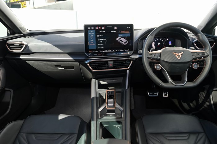 2025 CUPRA Leon VZx