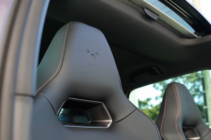 2025 CUPRA Leon VZx