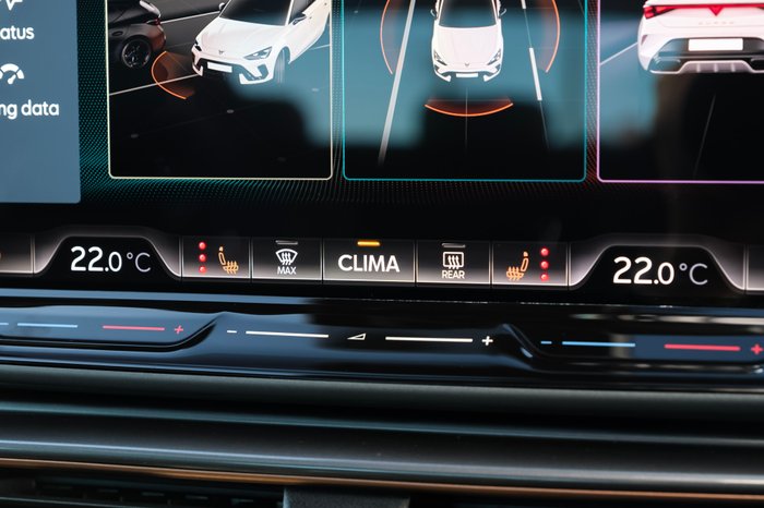 2025 CUPRA Leon VZx