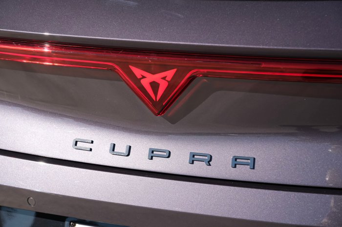 2025 CUPRA Leon VZx