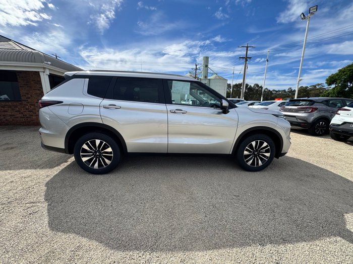 2025 MITSUBISHI Outlander LS