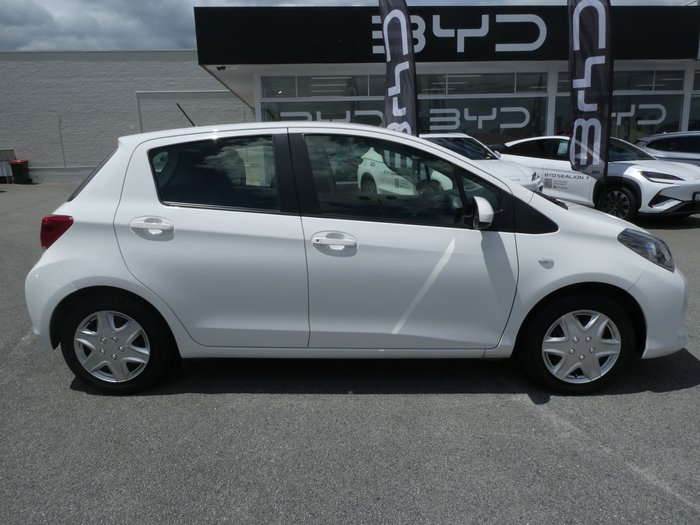 2016 Toyota Yaris Ascent