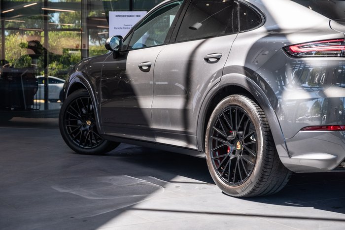 2022 Porsche Cayenne GTS