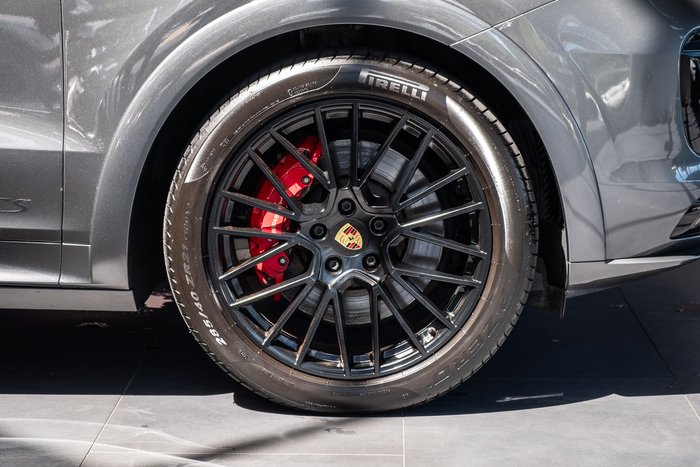 2022 Porsche Cayenne GTS