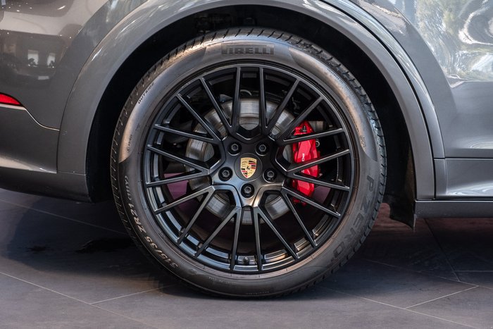 2022 Porsche Cayenne GTS