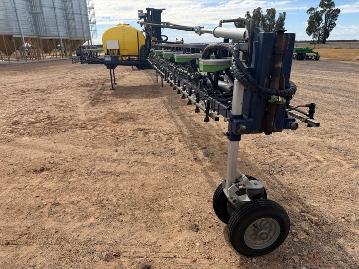 2022 HAYES LINKAGE 24MTR WEED-IT 