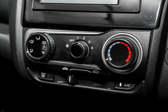 2017 Honda Jazz VTi