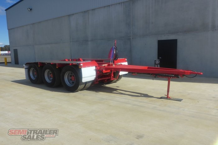 2018 Moore Tri Axle Dolly