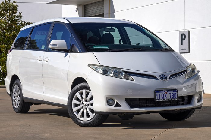 2016 Toyota Tarago GLi