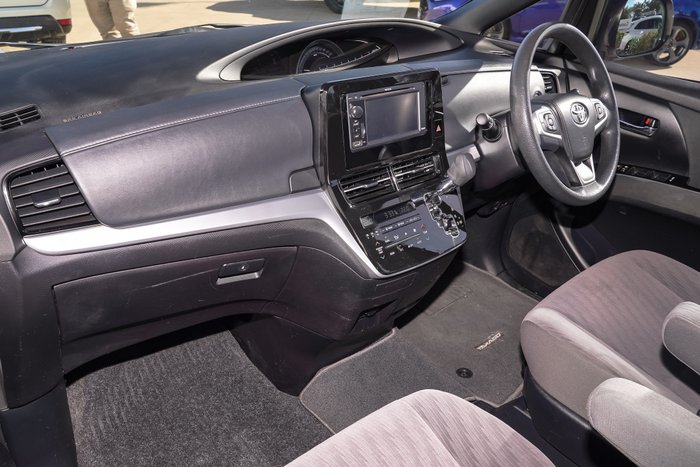 2016 Toyota Tarago GLi